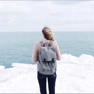 The modern snap backpack